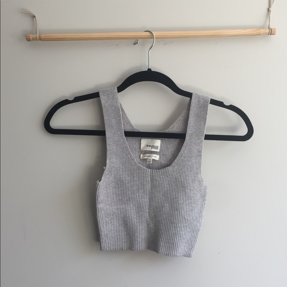 Beautifully Made Aritzia Knit Crop Too